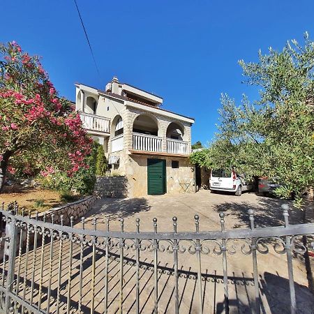 Apartmani Latin Jezera Exterior foto