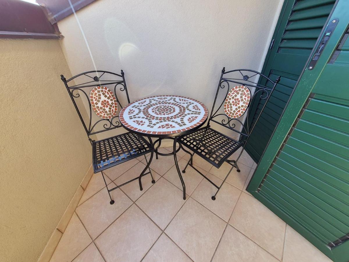 Apartmani Latin Jezera Exterior foto