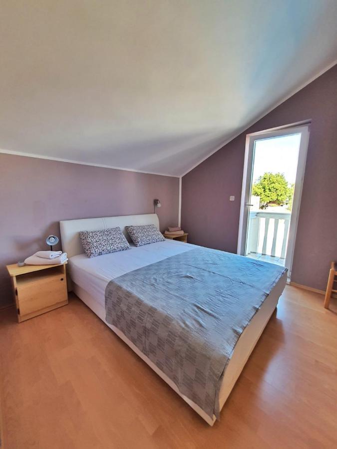 Apartmani Latin Jezera Exterior foto